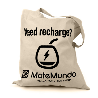 Bolsa con el logotipo de MateMundo - "Need recharge?"