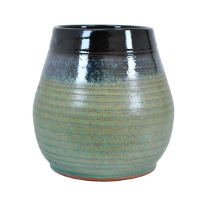 Calabaza de cerámica Niebla (negro-verde) 300 ml – Serie Cráter