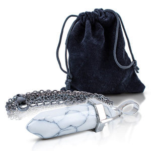 Colgante con turquesa blanca en bolsa + cadena