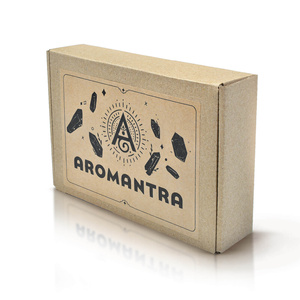 Conjunto de piedras naturales, cristales e incienso - esoterismo, yoga, meditación