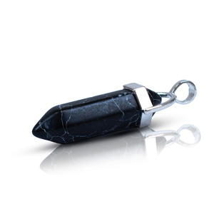 Colgante con turquesa negra en bolsa + cadena