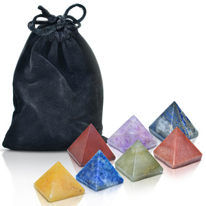 Conjunto de 7 piedras chakra – pirámides