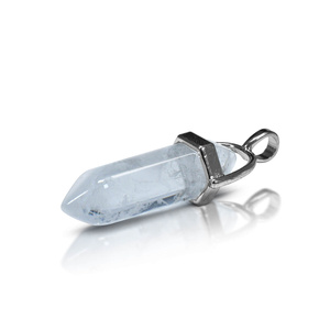 Colgante con cristal de roca en bolsa + cadena